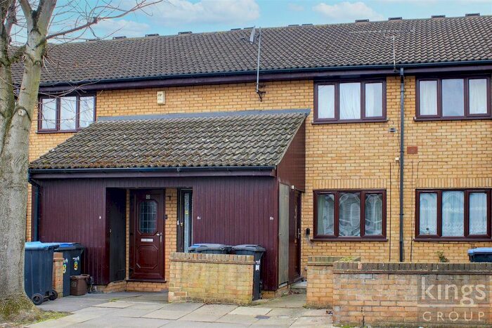 1 Bedroom Maisonette To Rent In Mandeville Road, Enfield, EN3