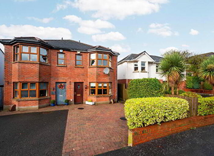 3 Bedroom Semi-Detached House For Sale In Castleview Road, Belfast, BT5