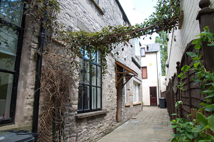 1 Bedroom Ground Maisonette To Rent In Birch Yard, Stricklandgate, Kendal, LA9