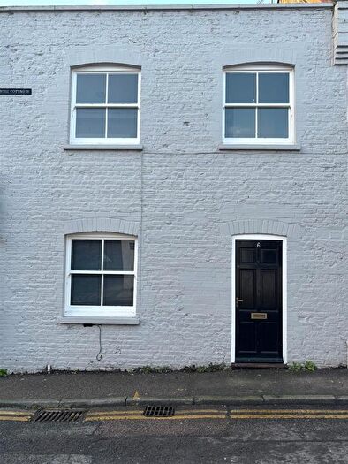 2 Bedroom Property To Rent In Broad Street, Ramsgate, CT11