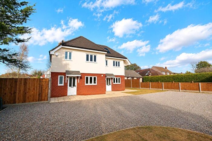 3 Bedroom Semi-Detached House To Rent In Kings Road, West End, Woking, Surrey, GU24