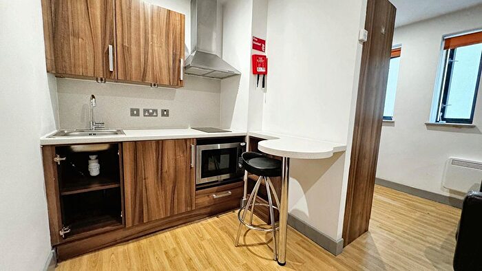 Studio To Rent In King Square, Kingsdown, Bristol, BS2