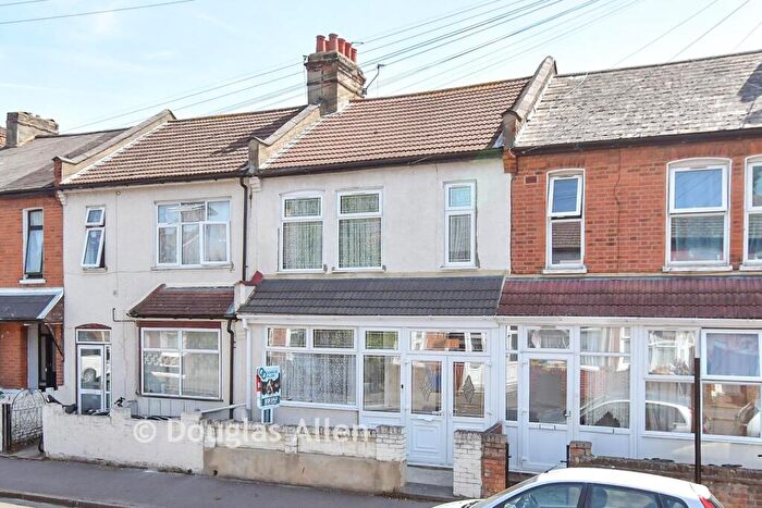 3 Bedroom Terraced House For Sale In Leigh Road, London, E6