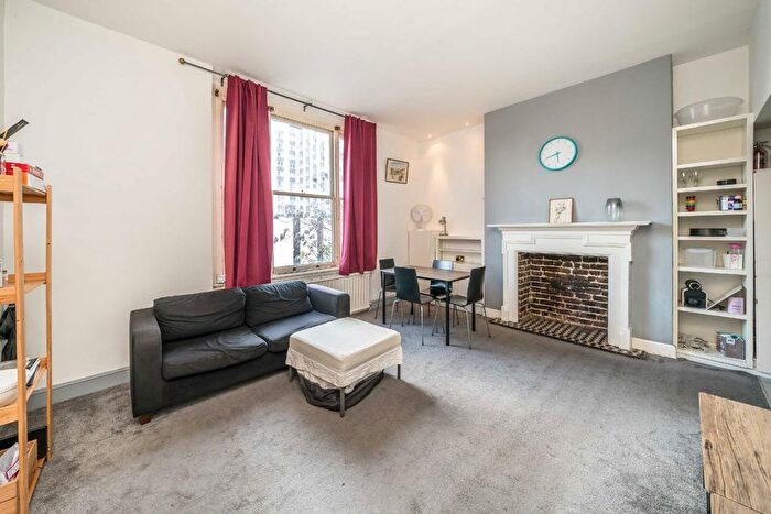 2 Bedroom Flat To Rent In Lillie Road, Fulham, SW6