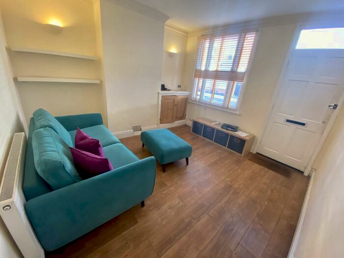 2 Bedroom Terraced House To Rent In Montague Road, Leicester, LE2