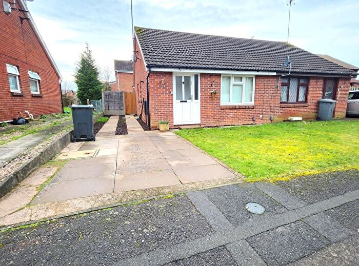 2 Bedroom Bungalow To Rent In Marsh Close, Leicester, LE4