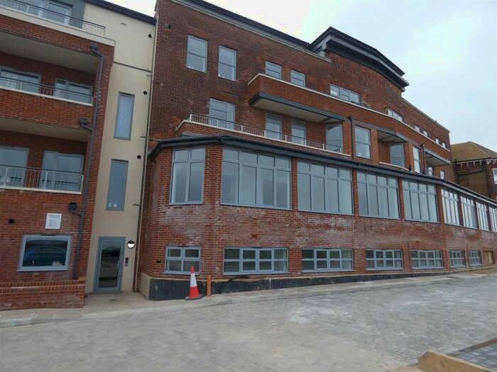 1 Bedroom Flat To Rent In Sea Road, Westgate-On-Sea CT8