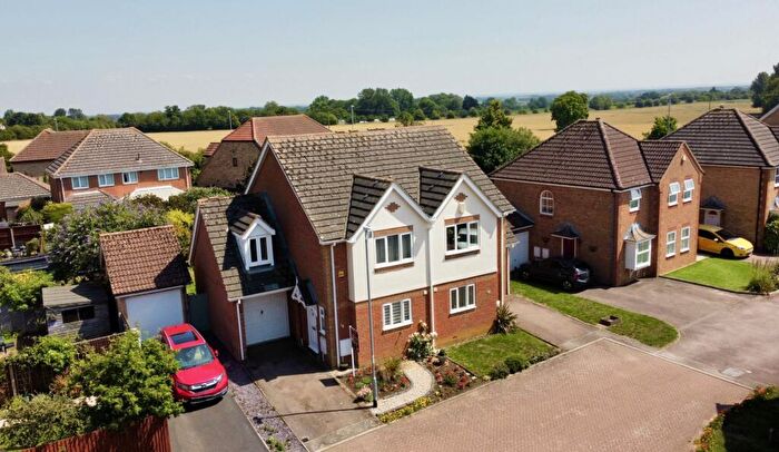 3 Bedroom Semi-Detached House For Sale In Suffolk Close, Ely, Cambridgeshire, CB6