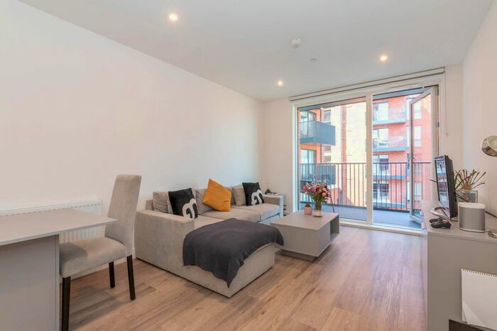 2 Bedroom Flat To Rent In The Barker, Shadwell Street, Birmingham, B4