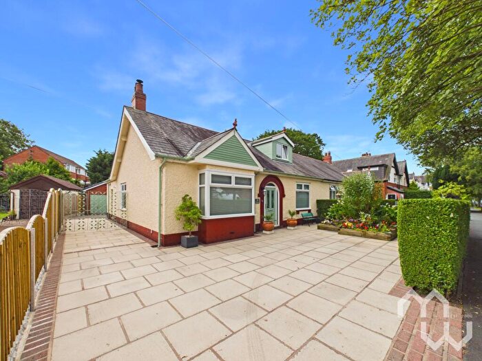 3 Bedroom Semi-Detached Bungalow For Sale In Highgate, Penwortham, PR1
