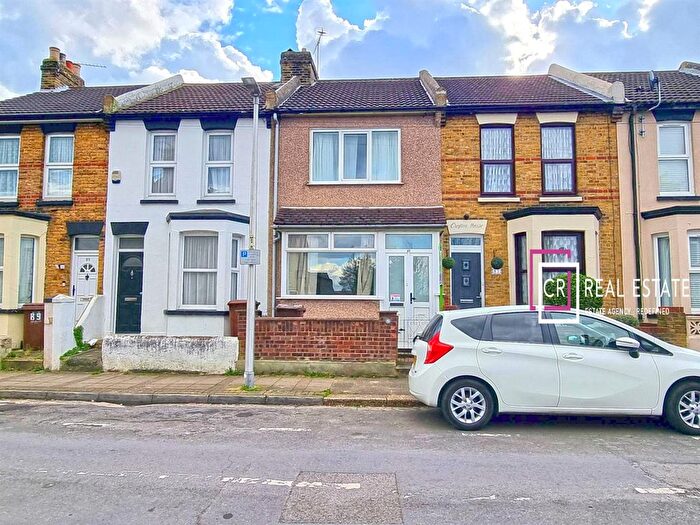 2 Bedroom Property To Rent In May Road, Gillingham, ME7