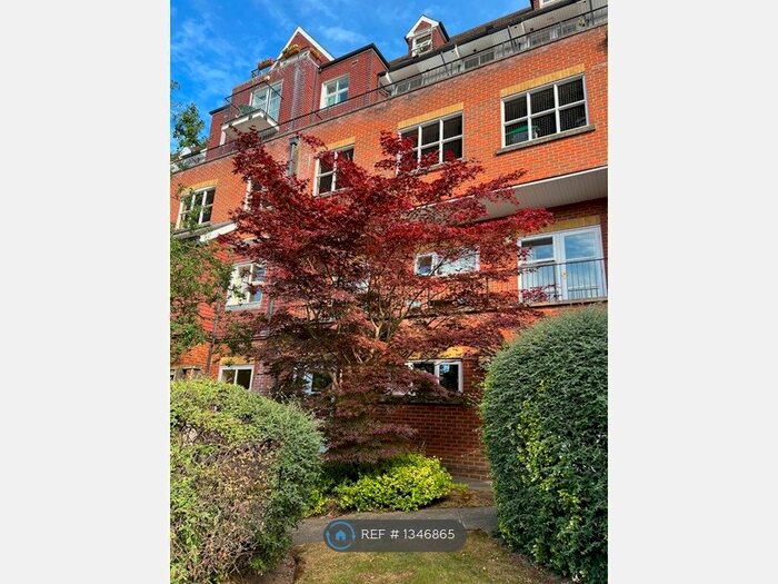 2 Bedroom Flat To Rent In Sydenham Road, Guildford, GU1