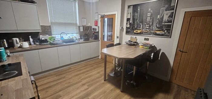 1 Bedroom Terraced House To Rent In Warrels Avenue, Leeds, West Yorkshire, LS13