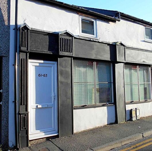 2 Bedroom Flat To Rent In Flat, Pool Street, Caernarfon, LL55