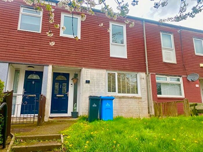 3 Bedroom Town House For Sale In Navigation Close, Runcorn, WA7