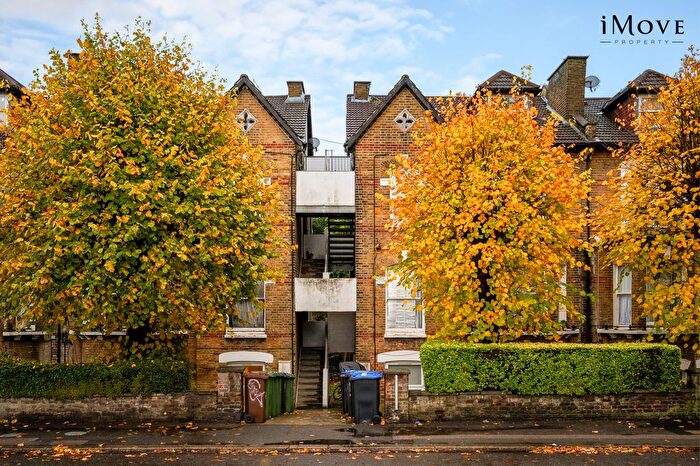1 Bedroom Flat To Rent In Oakfield Road, London, SE20