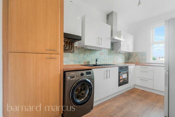 2 Bedroom Semi-Detached House To Rent In Bridge Road, Epsom KT17