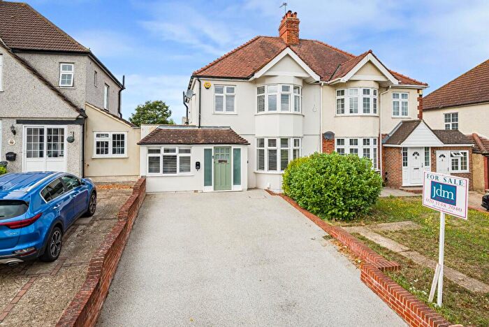 4 Bedroom Semi-Detached House For Sale In Green Lane, New Eltham, London, SE9