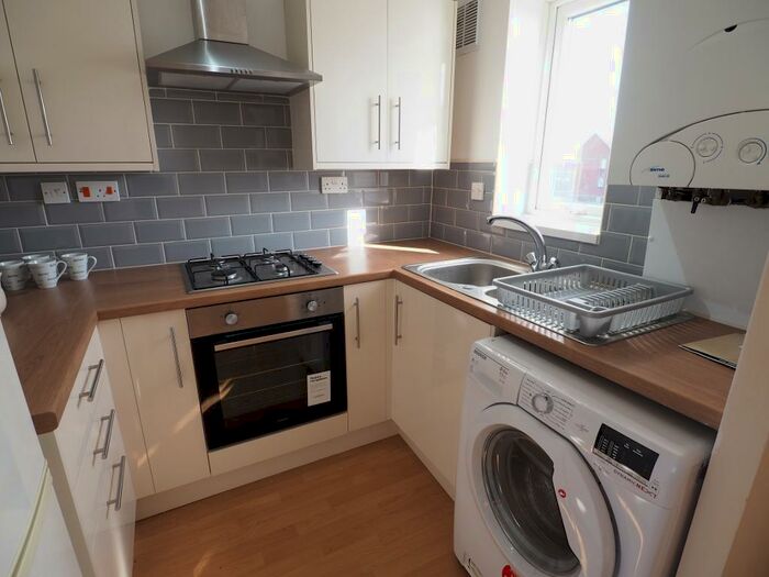 2 Bedroom Apartment To Rent In Plimsoll Way, Victoria Dock, Hull, HU9