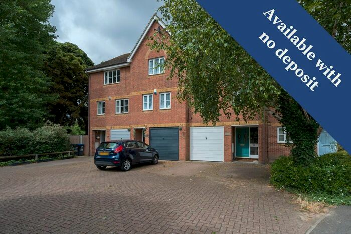 4 Bedroom Terraced House To Rent In Sycamore Grange, Ramsgate, CT11