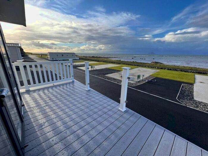 2 Bedroom Lodge For Sale In Lendalfoot, Girvan, KA26