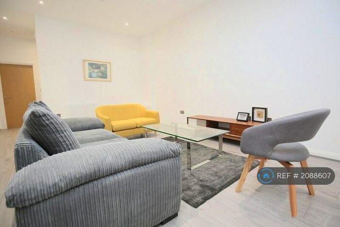 2 Bedroom Flat To Rent In The Co-Operative Building, Coventry, CV1