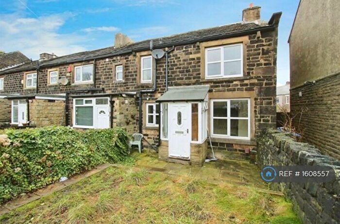 2 Bedroom Terraced House To Rent In Briggs Place, Bradford, BD6