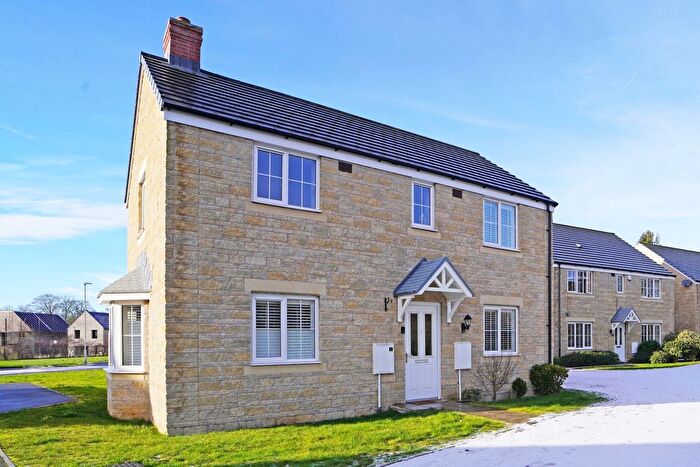 3 Bedroom Detached House For Sale In Wrag View, Highworth, Swindon, SN6