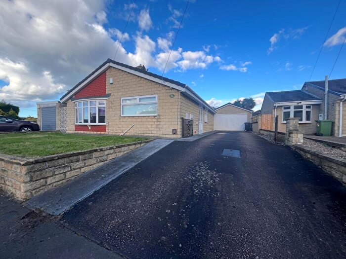 3 Bedroom Bungalow To Rent In Renishaw Road, Mastin Moor, S43