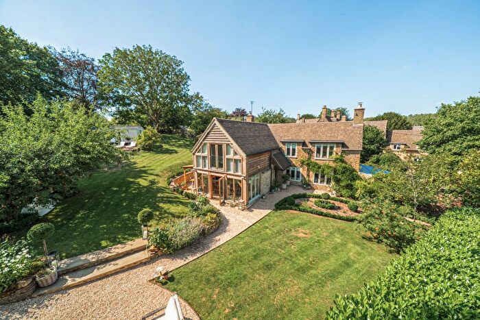 3 Bedroom Detached House For Sale In Cleveley, OX7