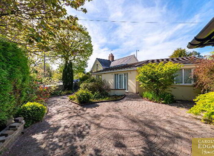 3 Bedroom Cottages For Sale In Massey Avenue, Belfast, BT4