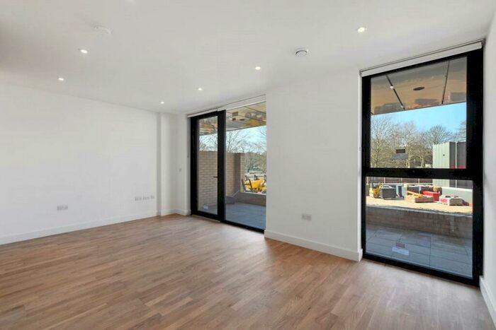 1 Bedroom Apartment To Rent In Burgess Springs, Chelmsford, CM1