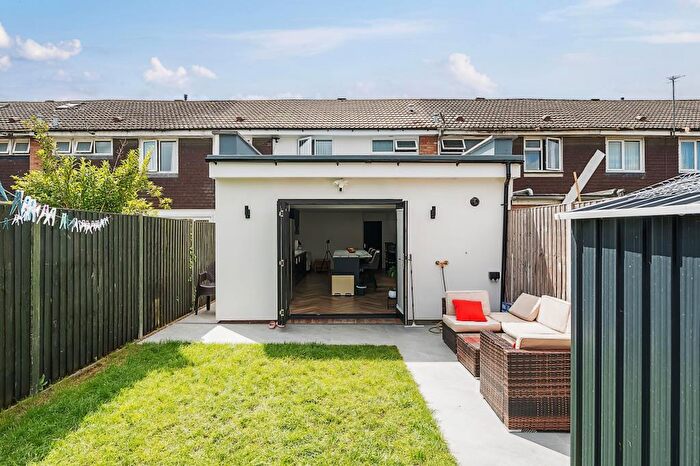 4 Bedroom Terraced House For Sale In East Oxford, Oxford, OX4