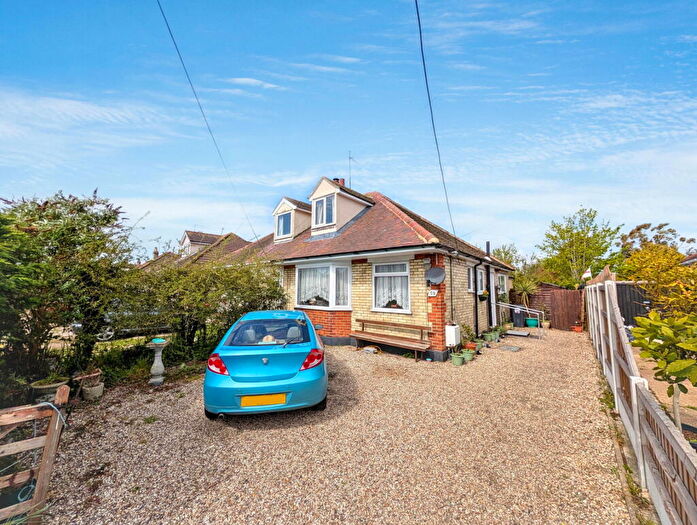 3 Bedroom Semi-Detached House For Sale In Harwich Road, Little Clacton, Clacton-on-sea, CO16