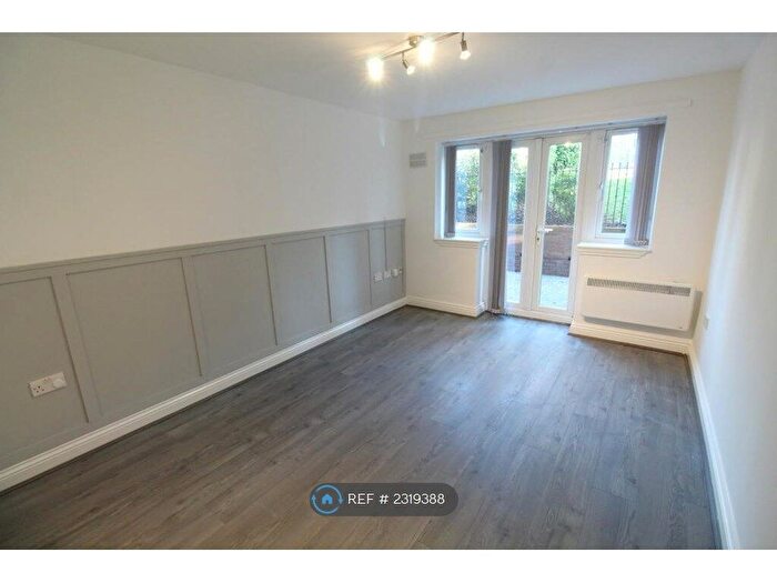 2 Bedroom Flat To Rent In Dudley Road, Rowley Regis, B65