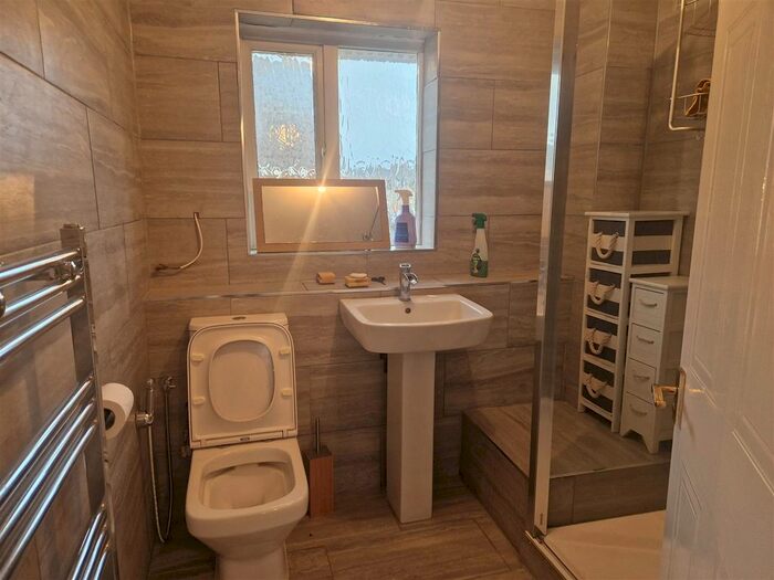 3 Bedroom Property To Rent In Mill Bridge Place, Cowley, Uxbridge, UB8