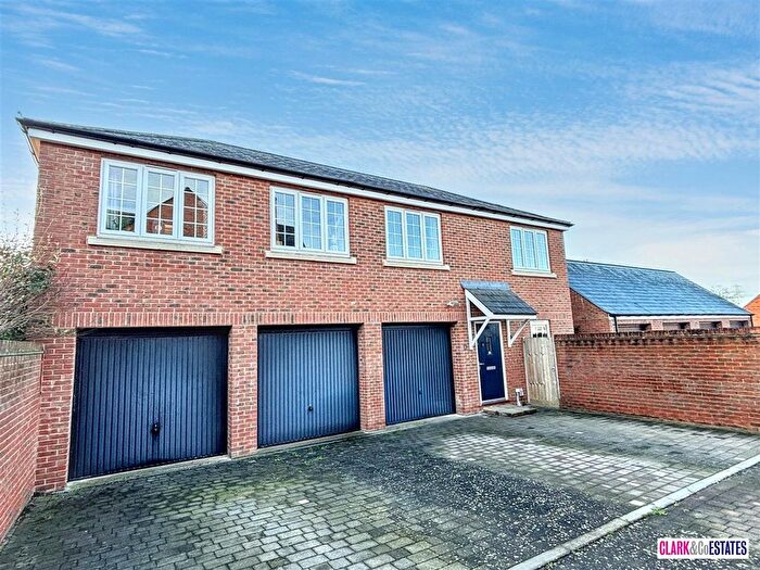 2 Bedroom Property For Sale In Pebblebed Close, Exeter, EX2
