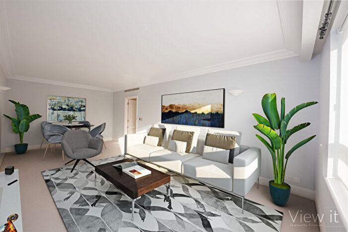 1 Bedroom Flat For Sale In Peninsula Heights, Albert Embankment, London, SE1