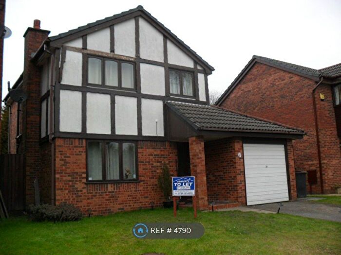 4 Bedroom Detached House To Rent In Parkway, Westhoughton, Bolton, BL5