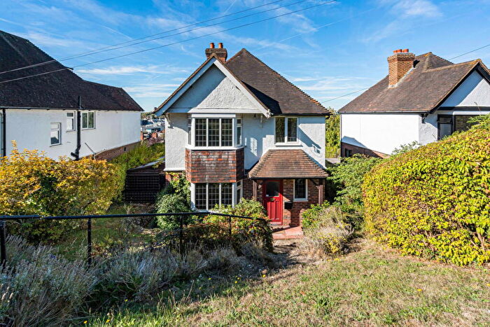 3 Bedroom Detached House For Sale In Harvey Road, Guildford, GU1