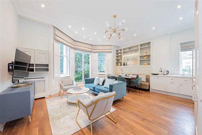 3 Bedroom Flat To Rent In Onslow Gardens, South Kensington, SW7
