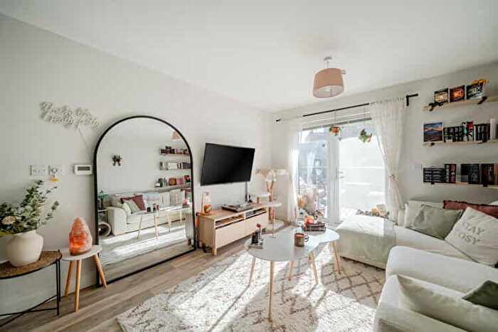 1 Bedroom Flat For Sale In Amber House, Bracknell, Berkshire, RG12