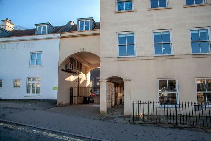 2 Bedroom Flat To Rent In Upper Bristol Road, Bath, BA1