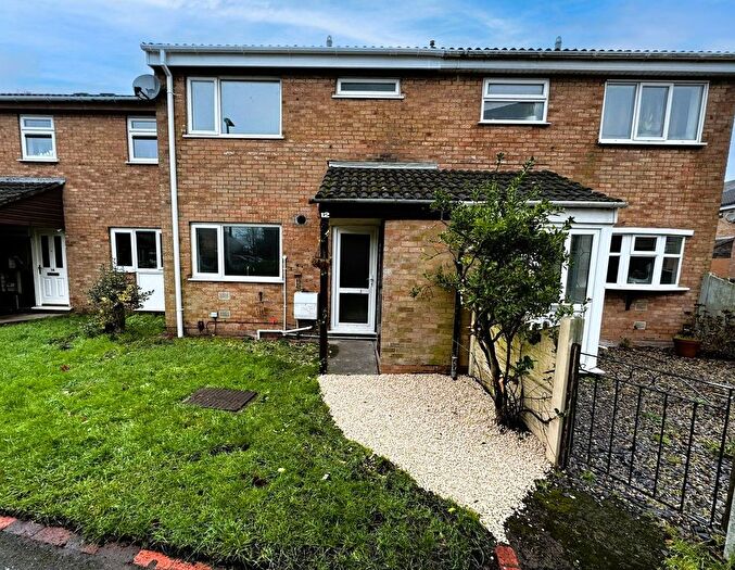 3 Bedroom Town House For Sale In Brookhill Close, Willenhall, WV12