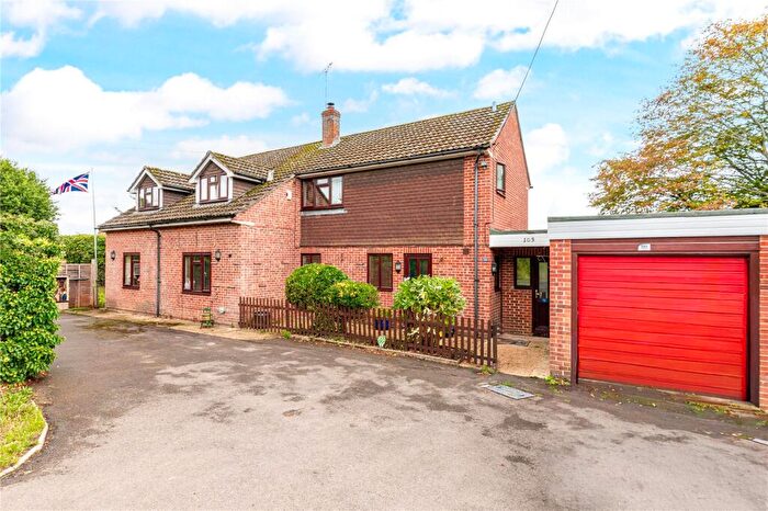 5 Bedroom Link Detached House For Sale In Park Lane, Thatcham, Berkshire, RG18