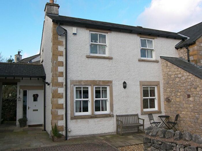 2 Bedroom Semi-Detached House To Rent In Dodgson Court, Kirkby Lonsdale, LA6