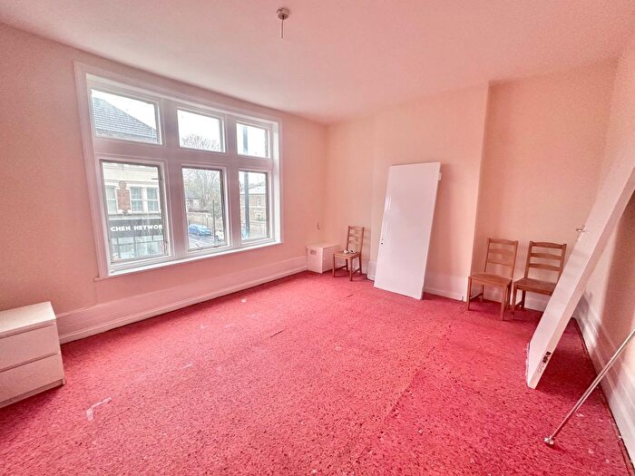 3 Bedroom Maisonette To Rent In Woolwich Road, Greenwich, SE10