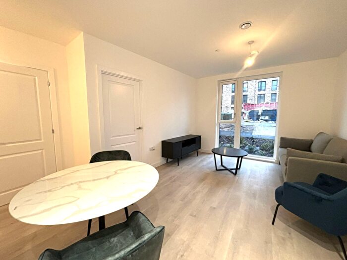 1 Bedroom Apartment To Rent In Griffiths Close, Balsall Heath, Birmingham, B12