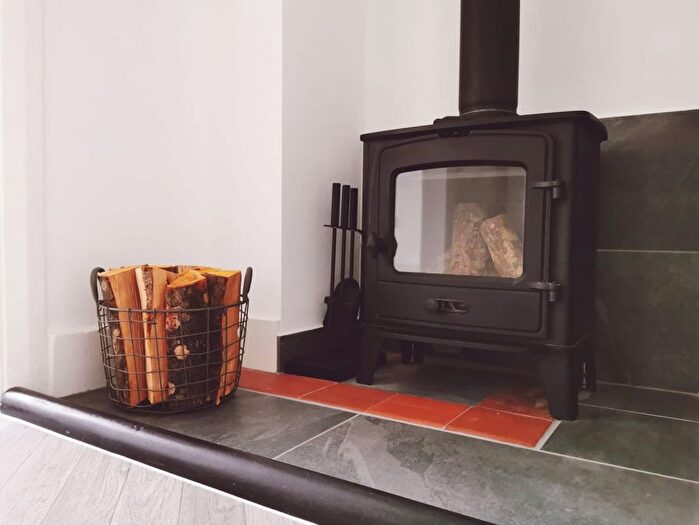 3 Bedroom Terraced House For Sale In Darlinghurst Road, Folkestone, CT19