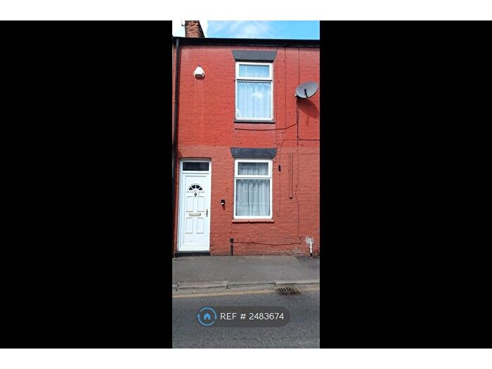 2 Bedroom End Of Terrace House To Rent In Shakerley Road, Tyldesley, Manchester, M29